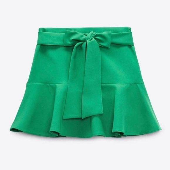 Zara Pants - ZARA St Patrick’s Green Wrap Skort Skirt with Shorts Under with Side Tie Bow